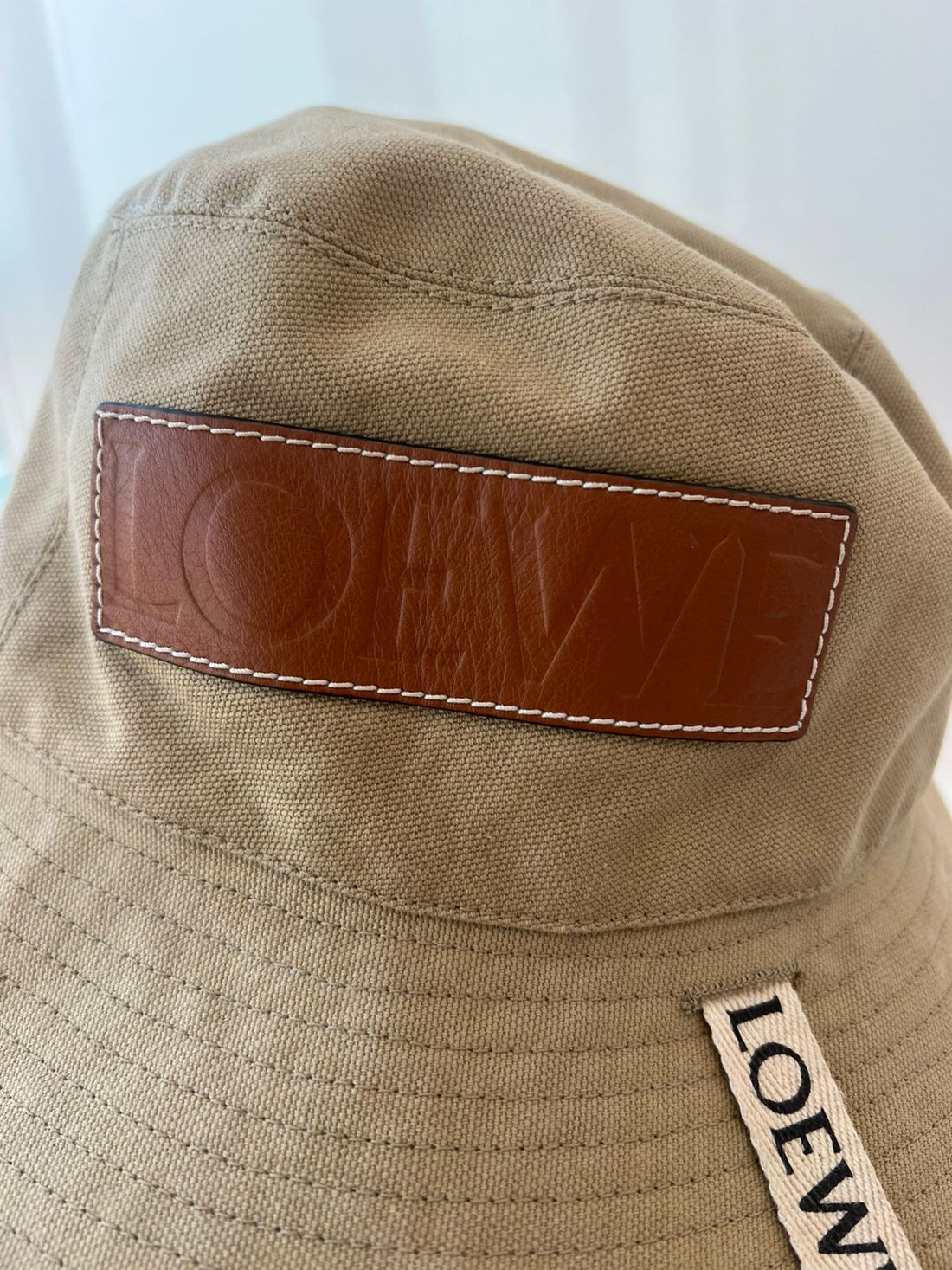 Bucket de lona Loewe