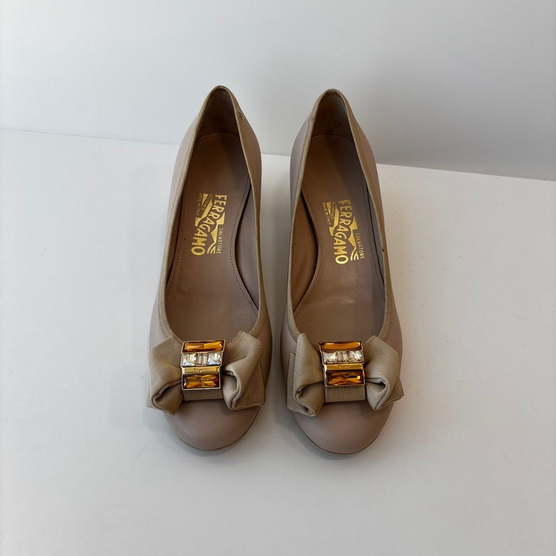 Salvatore Ferragamo Ballarina TAM 36BR