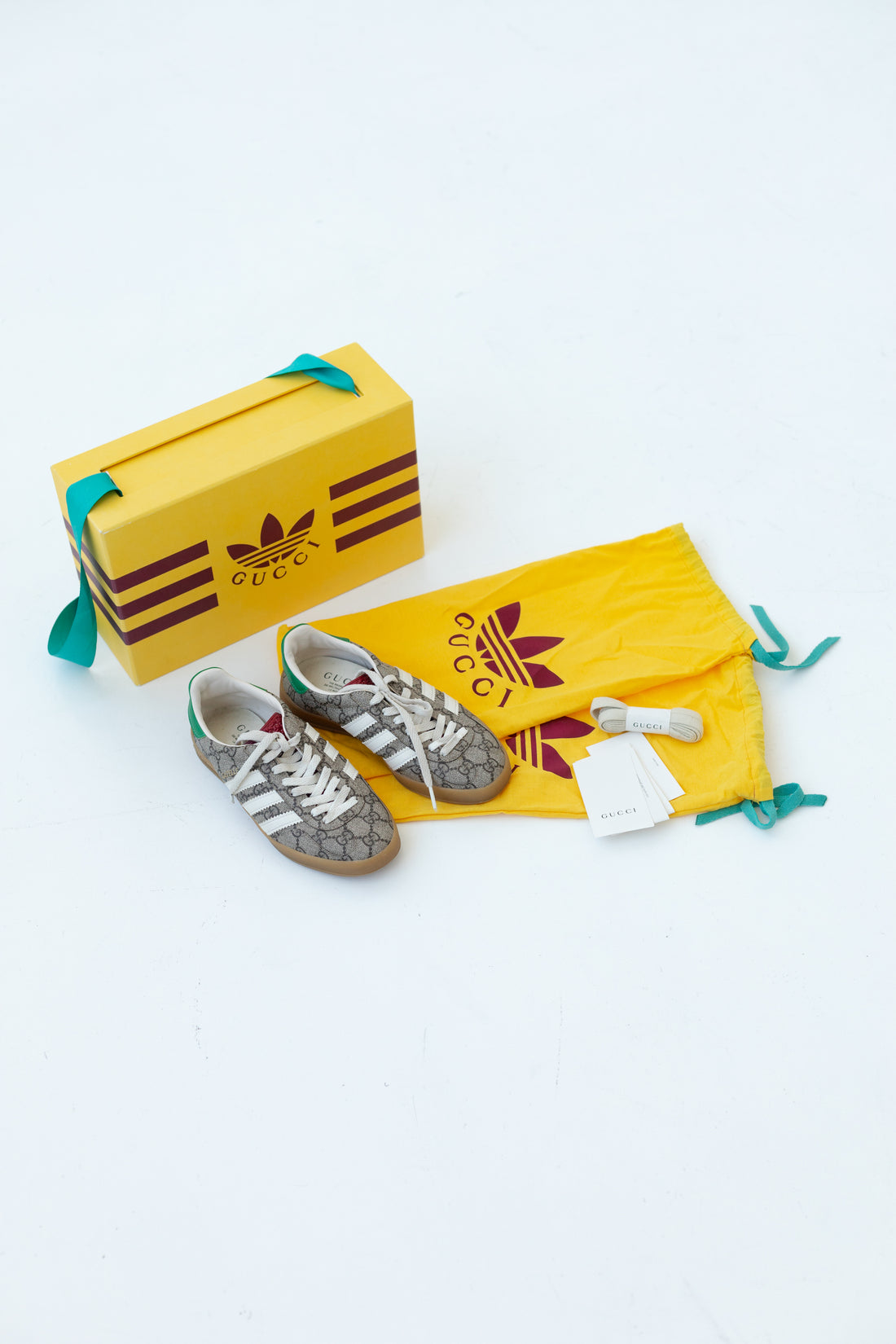 Tênis Gucci x Adidas Gazelle GG  TAM 35BR
