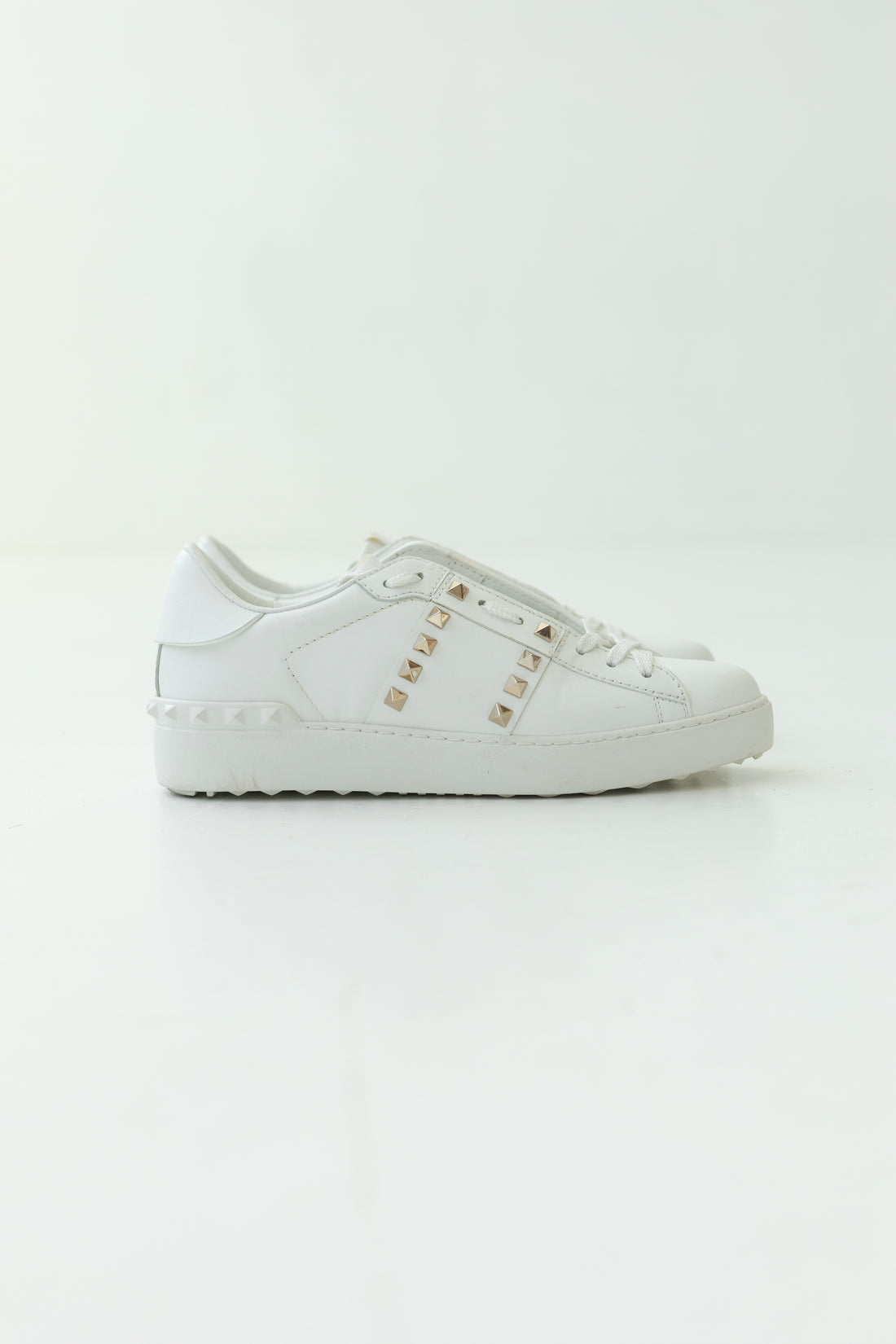 Tênis Valentino Garavani Rockstud TAM 38BR