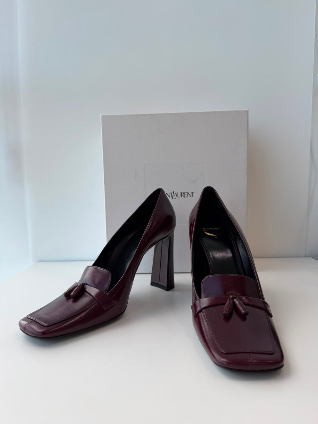 Saint Laurent Chloé 90 Leather Loafer Pumps