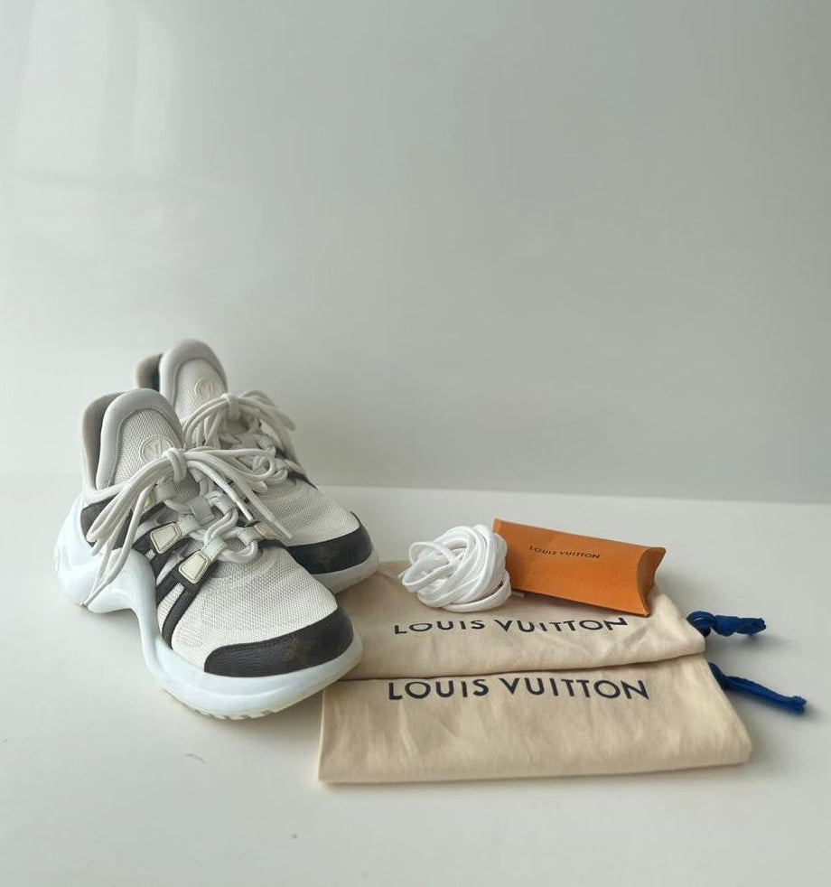 Louis Vuitton Archlight TAM 35BR