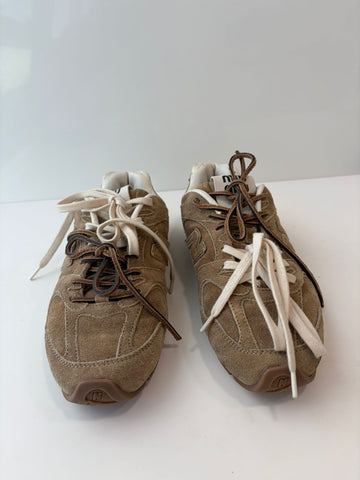 Miu Miu x New Balance 530 TAM 36BR